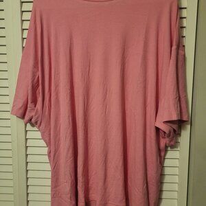 Womens Plus Size Top Size 1X Oversized